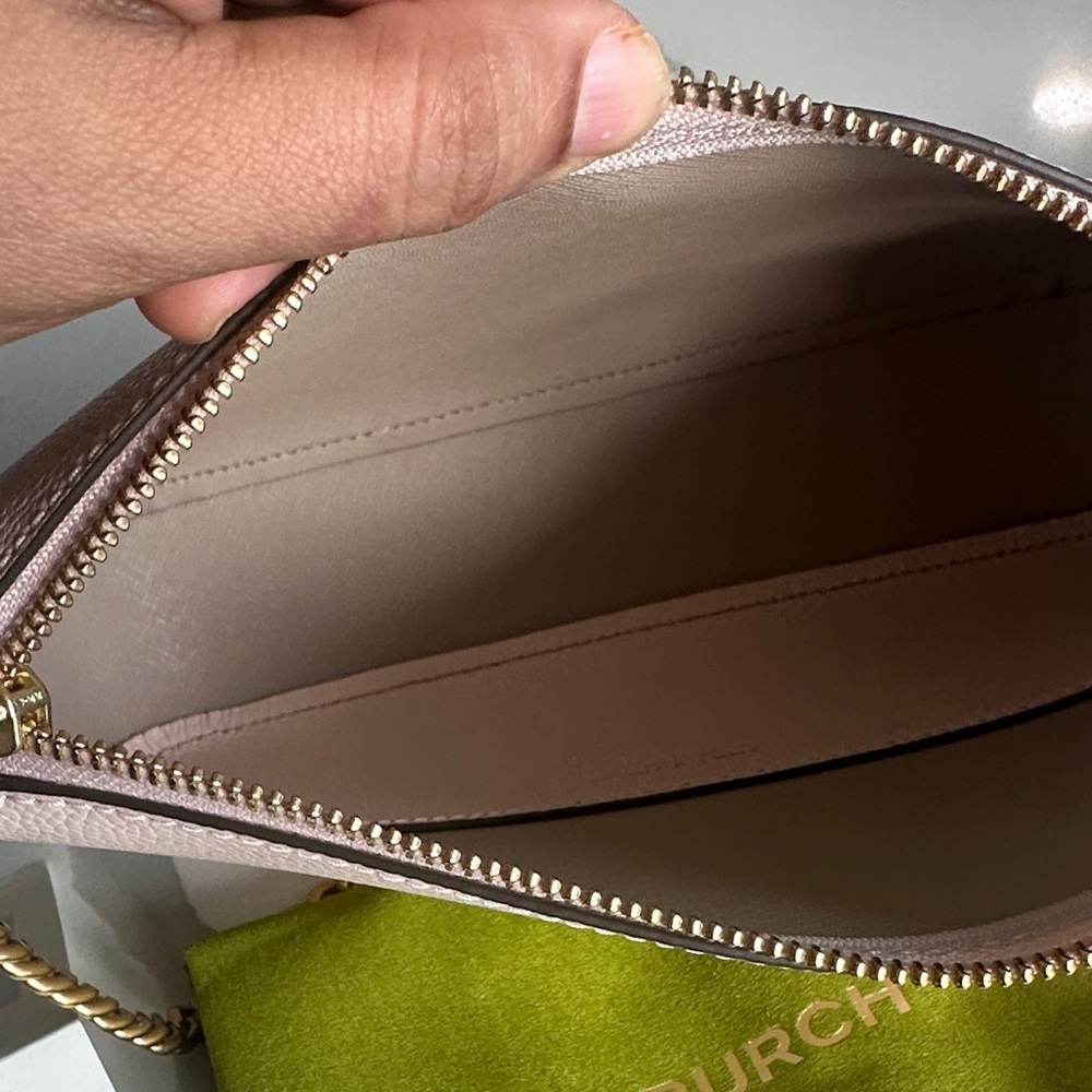Elegant Pink Leather Shoulder Bag - Picture 6 of 10